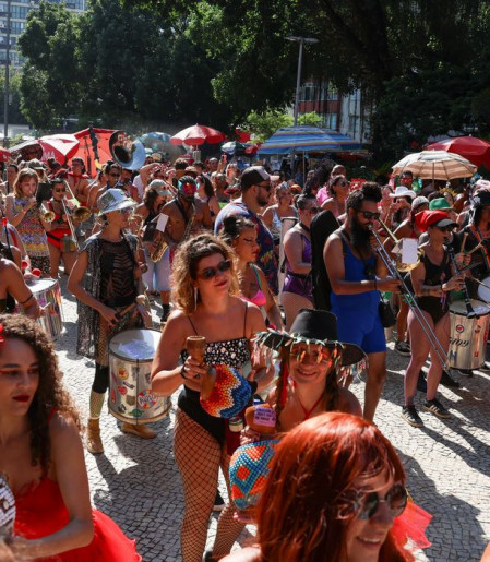 Rio registra cinco atendimentos por hora devido ao calor no carnaval