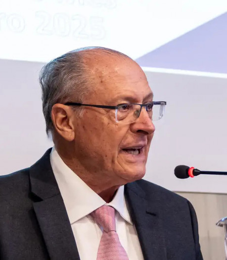 Alckmin: Brasil não perde competitividade com tarifa de 10% dos EUA