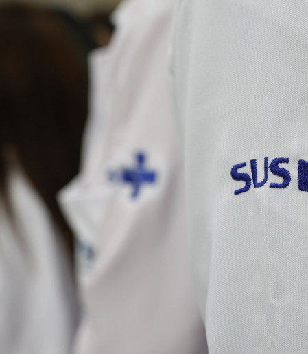 Mais Médicos Especialistas: inscrições terminam neste domingo