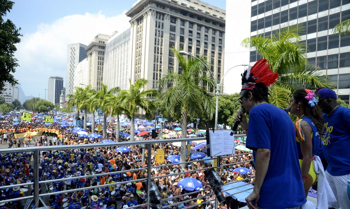 Carnaval 2026: veja programação dos blocos do Rio neste domingo
