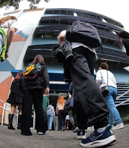 Pré-selecionados têm até fim da noite para completar cadastro no Fies