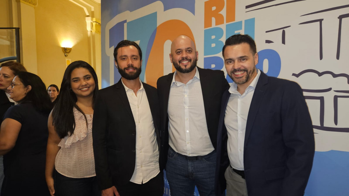 Lorena Capita, Julio Batista, Vinícius Silva e Manoel Ribeiro