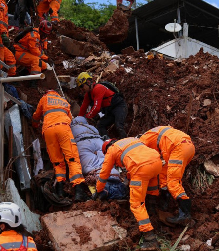 Mortes causadas pelos temporais em Juiz de Fora e Ubá chegam a 53