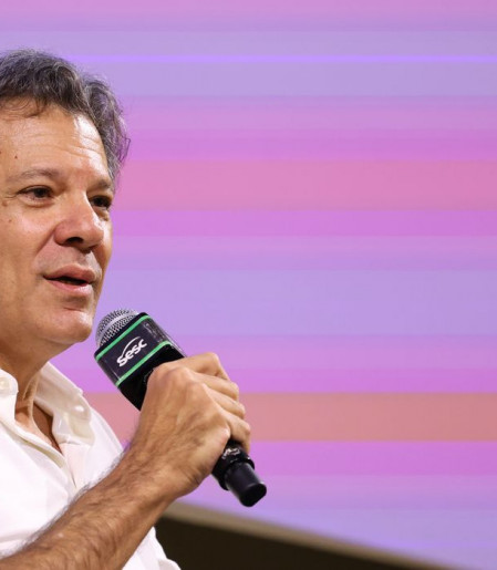 Banco Master é uma pancada no sistema bancário brasileiro, diz Haddad