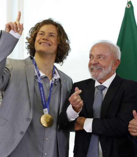 Lula recebe Lucas Pinheiro, medalha de ouro nos Jogos de Inverno