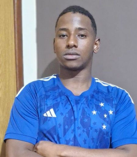 "Eu só fui: ex-soldado salva criança em inundação em Juiz de Fora