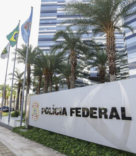 PF faz buscas em gabinete de magistrado que absolveu estuprador