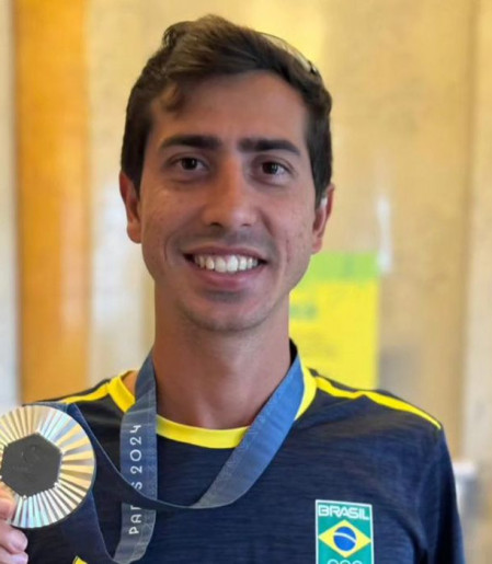 Caio Bonfim ganha prata em etapa mundial da marcha atlética na China
