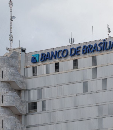 Técnicos da Câmara Legislativa recomendam rejeitar projeto sobre BRB