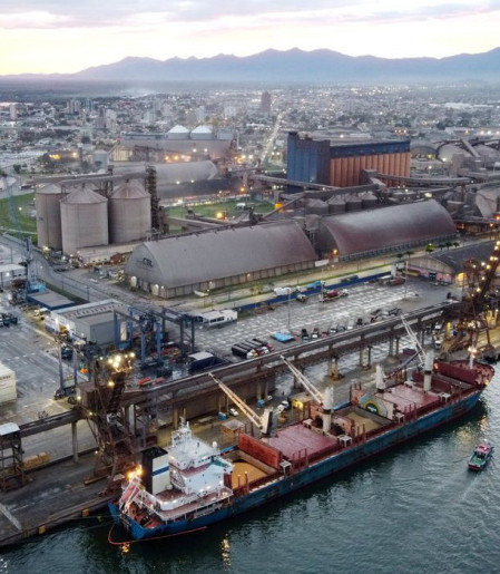 Economia brasileira cresce 2,3% em 2025, revela IBGE