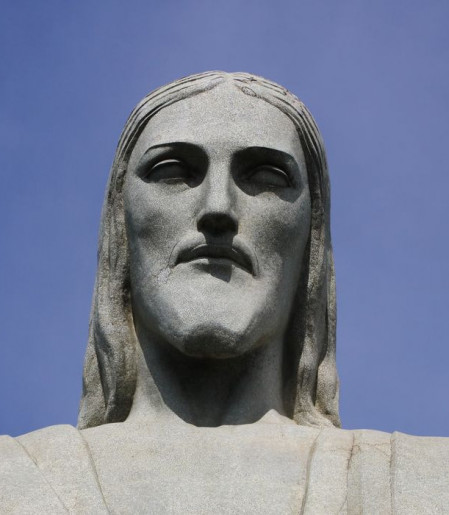 Cristo será iluminado em campanha de combate à violência de gênero