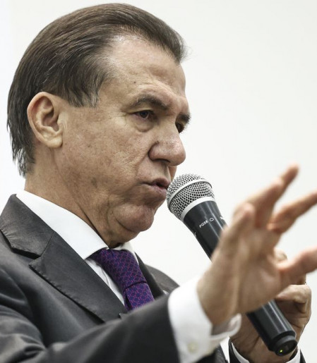 Governo pode enviar projeto com urgência se escala 6x1 não avançar