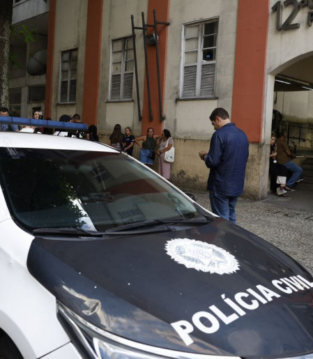 Polícia prende terceiro envolvido em estupro coletivo de adolescente