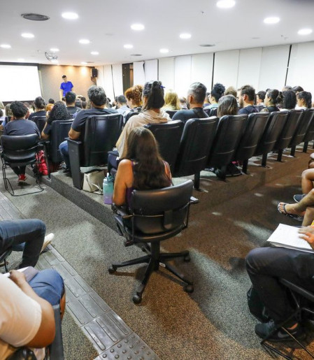 Concurso da Câmara: confira os locais de provas deste domingo