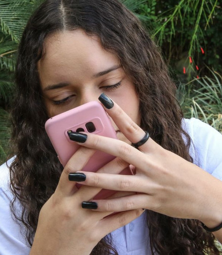 Guia orienta sobre como abordar violência de gênero nas redes sociais