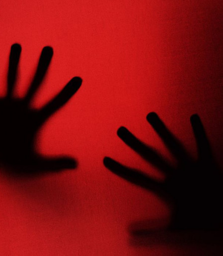 Crime de estupro: entenda os agravantes e punições previstas em lei