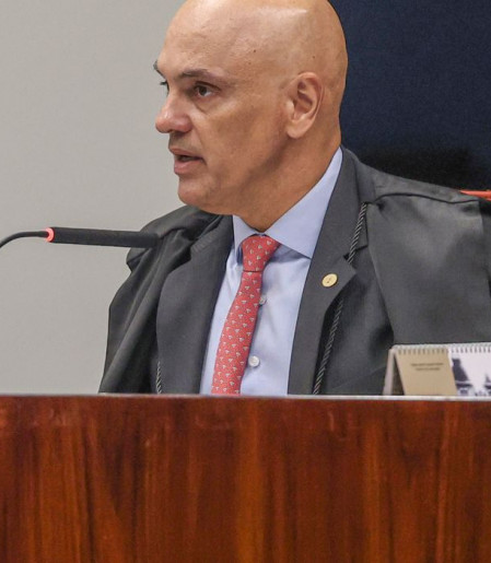 Moraes nega conversas com Vorcaro no dia em que banqueiro foi preso