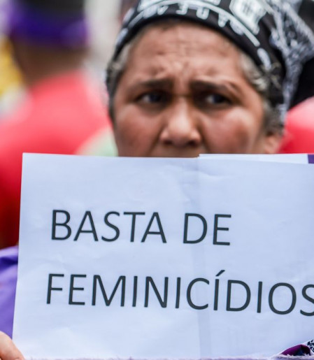 Relatório aponta média de 12 mulheres vítimas de violência por dia