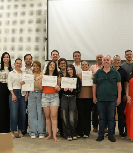 Alunos do projeto celebram sua formatura