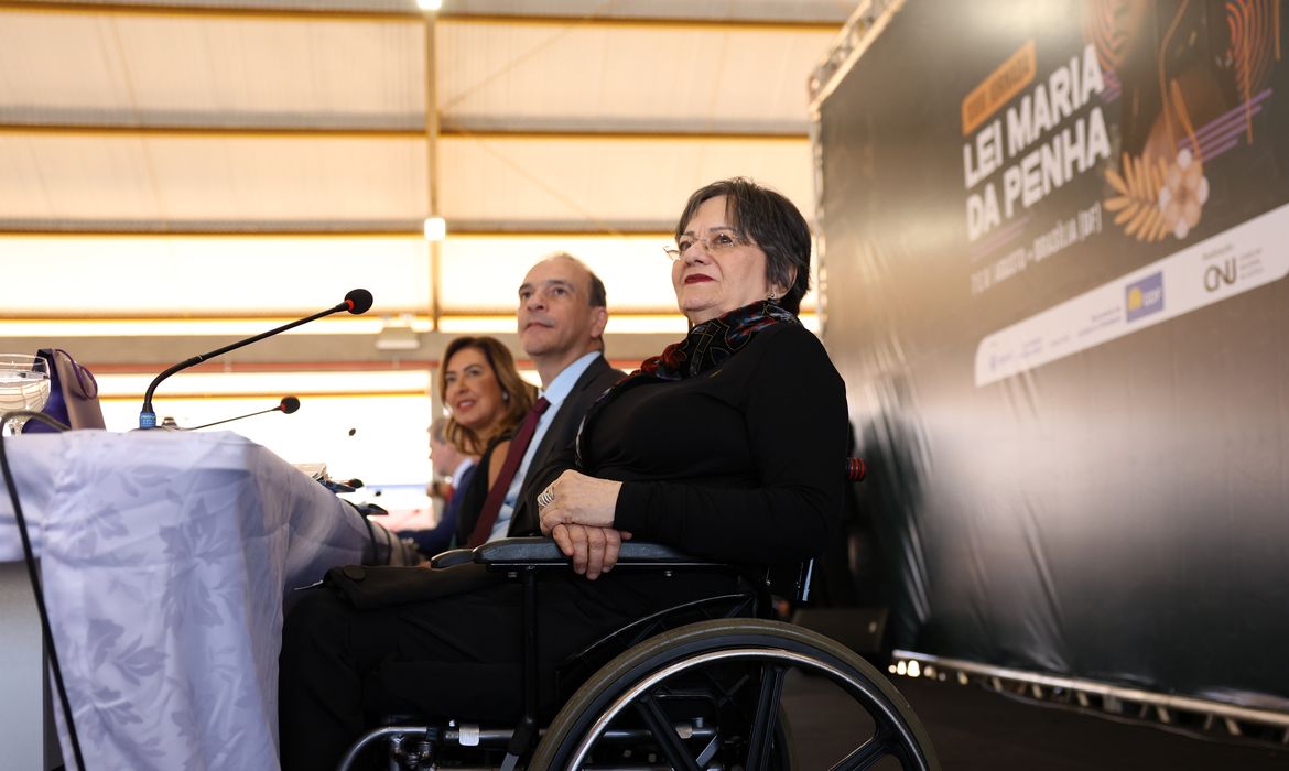 Quatro acusados por campanha de ódio contra Maria da Penha viram réus 