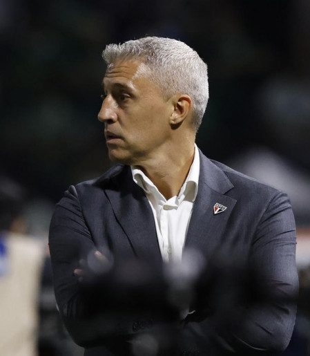 São Paulo anuncia demissão do técnico Hernán Crespo