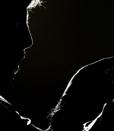 Conteúdos violentos contra a mulher viralizam na internet; saiba mais