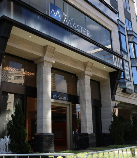 Mendonça desobriga ex-sócio do Master de depor na CPMI do INSS