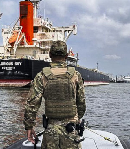 PF faz operação para combater tráfico de drogas no Porto de Santos