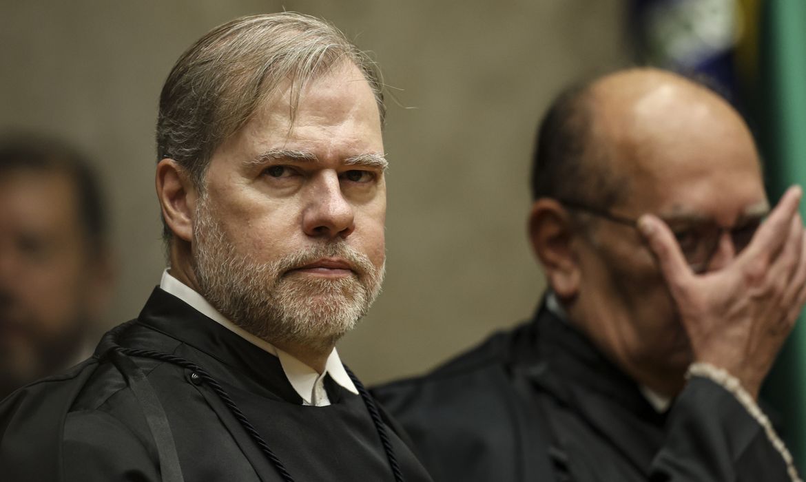 Toffoli se declara suspeito para julgar prisão de Vorcaro 