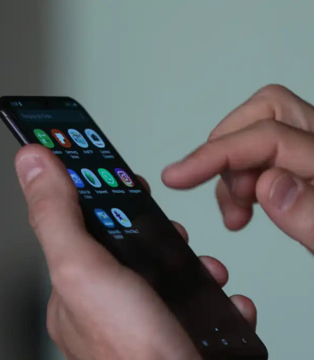 INSS alerta para golpe com aplicativo falso de reembolso