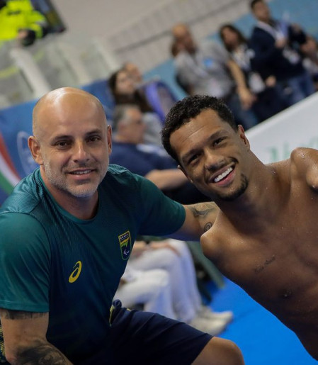 Gabrielzinho lidera natação paralímpica do Brasil no circuito mundial