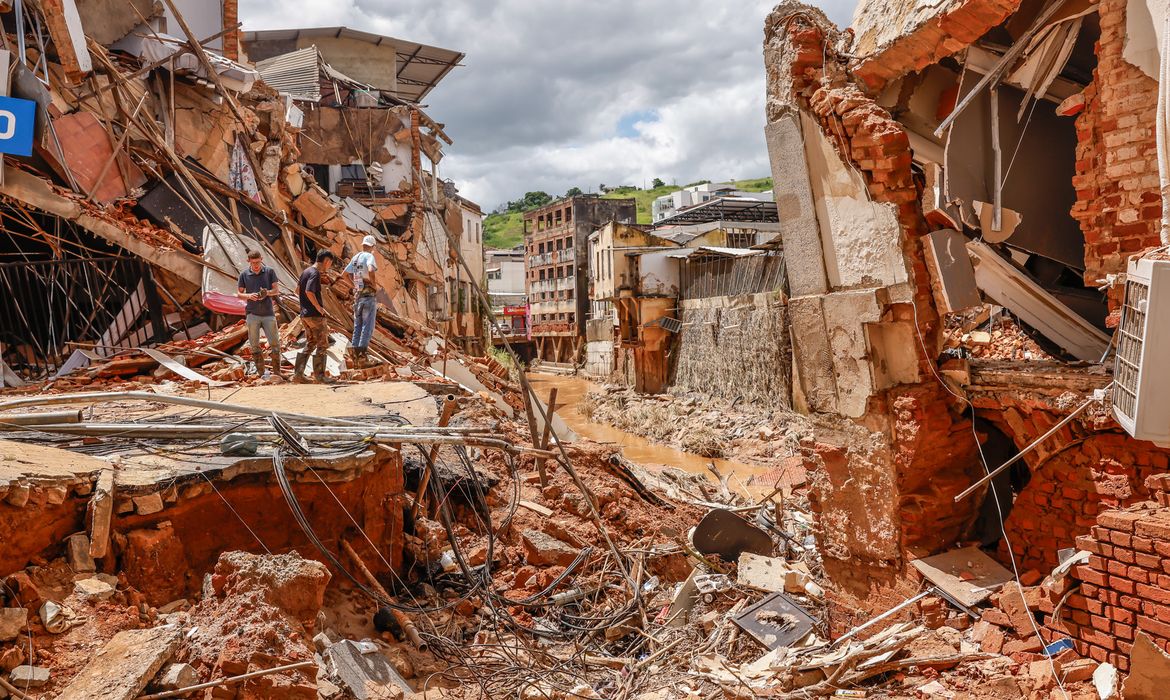 Governo libera crédito emergencial para atingidos pelas chuvas