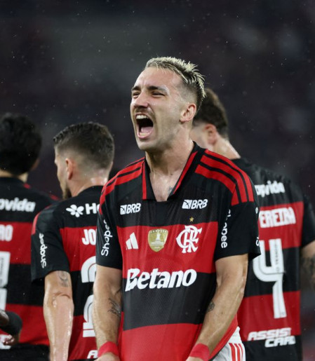 Flamengo derrota Remo por 3 a 0 e entra no G4 do Brasileiro