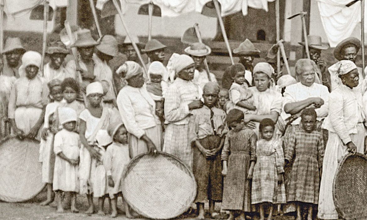 Livro aborda escravidão infantil no século 19 e reflexos na atualidade