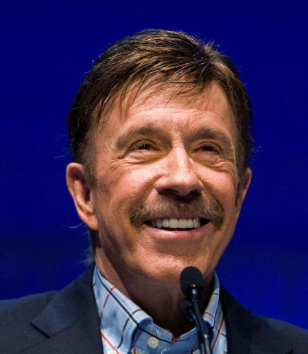 Chuck Norris, astro de filmes de ação e dos memes, morre aos 86 anos