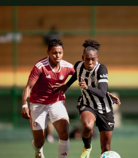 Internacional vence Atlético-MG fora de casa