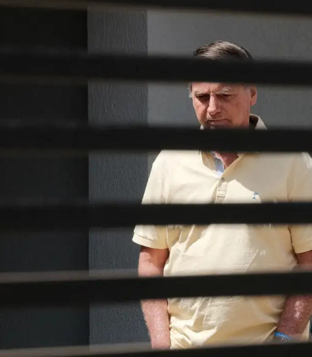 PGR dá parecer favorável à prisão domiciliar de Bolsonaro