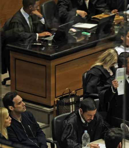 Advogados deverão pagar custos do adiamento da sessão sobre caso Henry