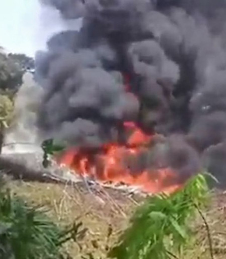 Chega a 66 número de mortos em queda de avião militar na Colômbia 