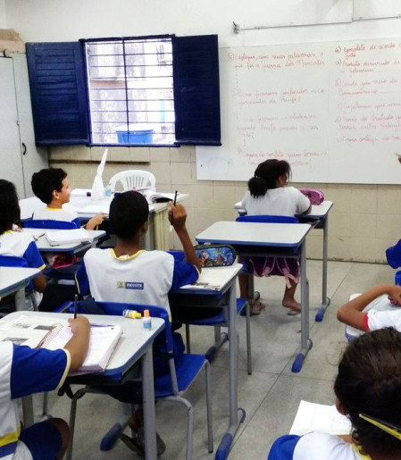 Escolas terão conteúdos de prevenção à violência contra a mulher