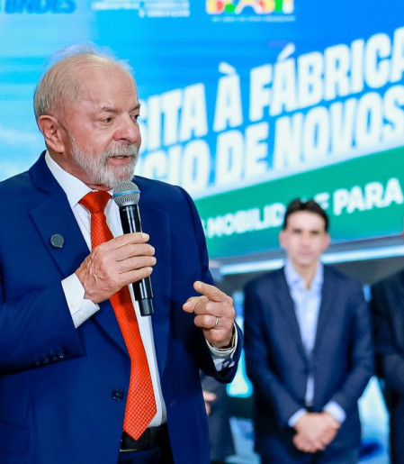 Lula defende parcerias externas para trazer novas tecnologias ao país