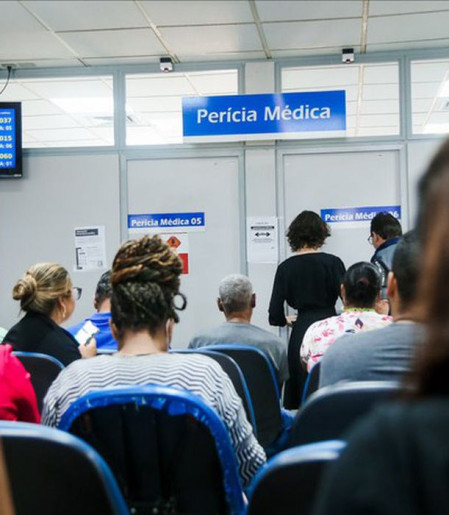 INSS faz mutirão de perícias médicas para reduzir tempo de espera 