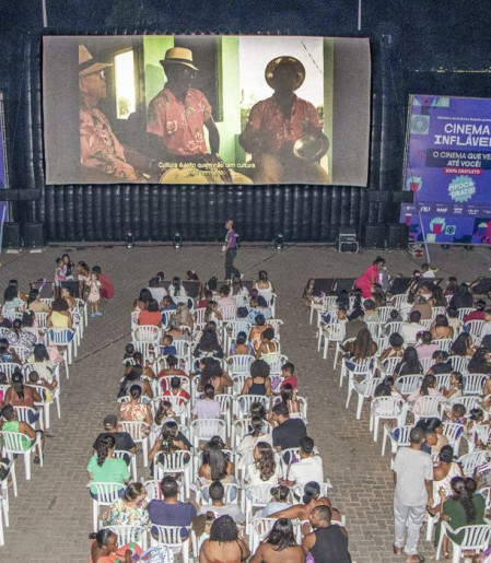 Cinema Inflável chega a Tanguá, no Rio, e reforça acesso à cultura