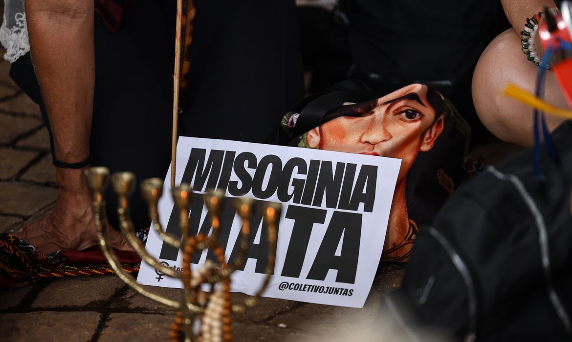 Saiba o que é misogonia; projeto pode criminalizar discurso de ódio