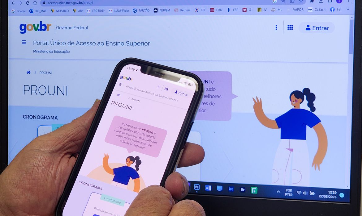 Prouni: prazo para entrar na lista de espera termina esta noite