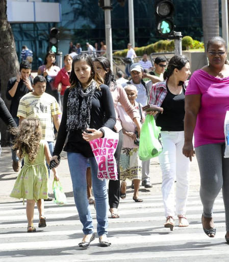 Desemprego sobe para 5,8% em fevereiro, mas é o menor para o trimestre