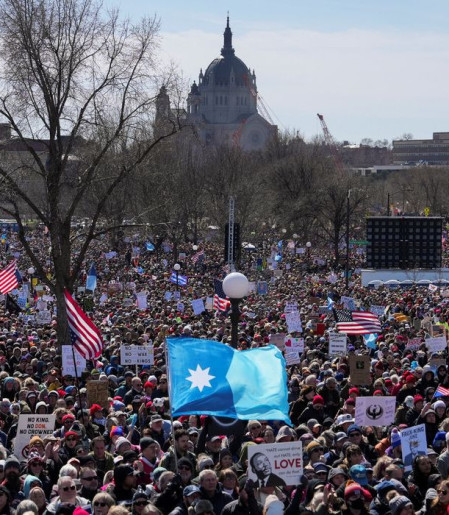 Manifestações anti-Trump reúnem milhões em diversas cidades dos EUA