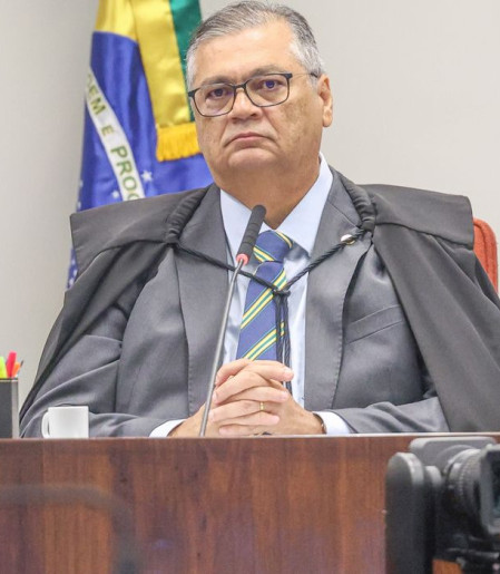 Dino amplia investigação sobre emendas para fundação da Lagoinha 