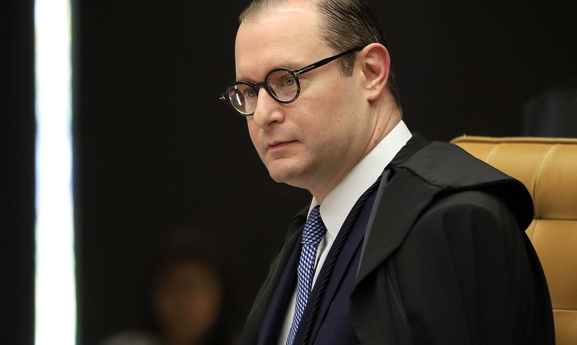 Zanin condena acusado de participar de trote misógino contra alunas