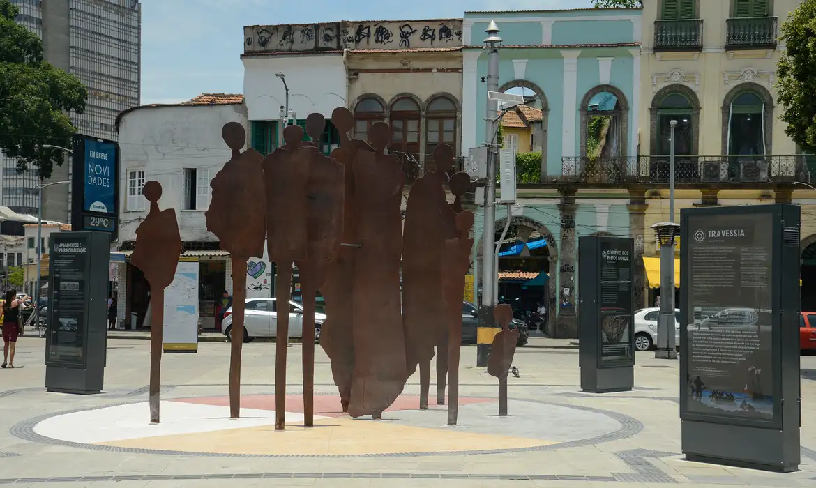 Longa da UFF vai investigar os ecos da escravidão no Brasil e no mundo